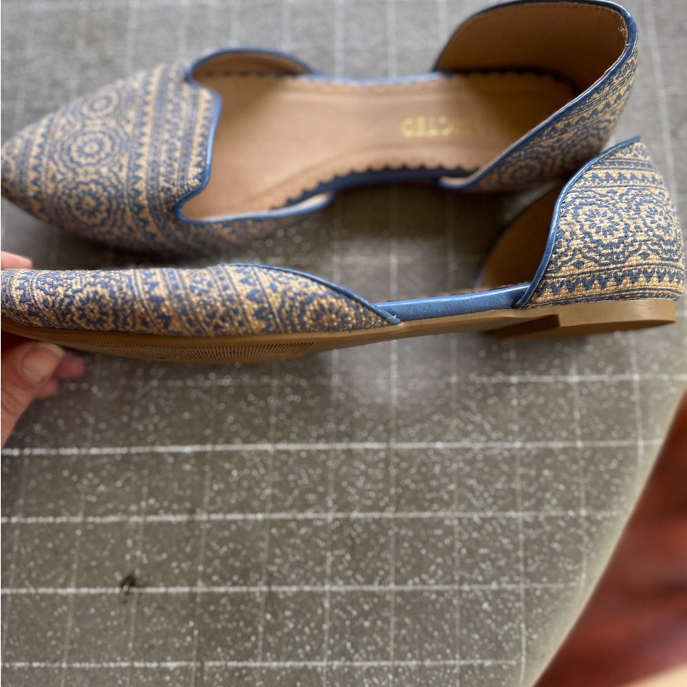 Restricted Blue and Gold Flats with Geometric Design - Picture 2 of 5